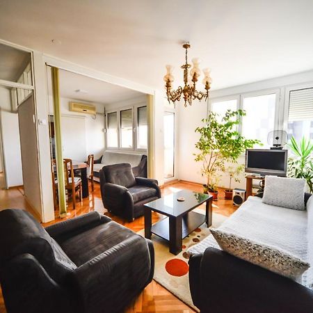 Apartman Centar Lux Pirot Kültér fotó